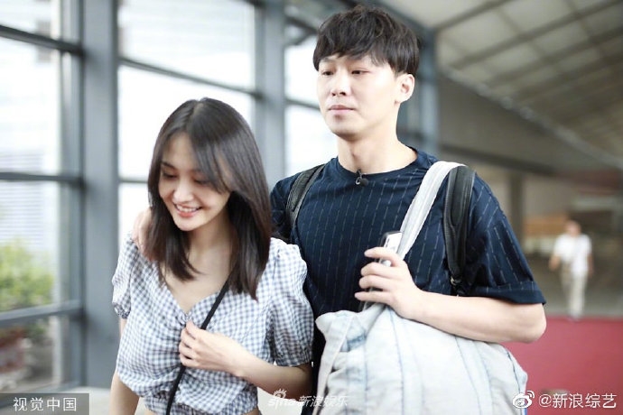 Trịnh Sảng hóa 'bánh bèo' điệu đà khoe vòng 2 vì bạn trai