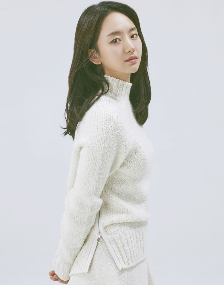 Won Jin Ah xác nhận đóng cặp Ji Chang Wook trong phim mới