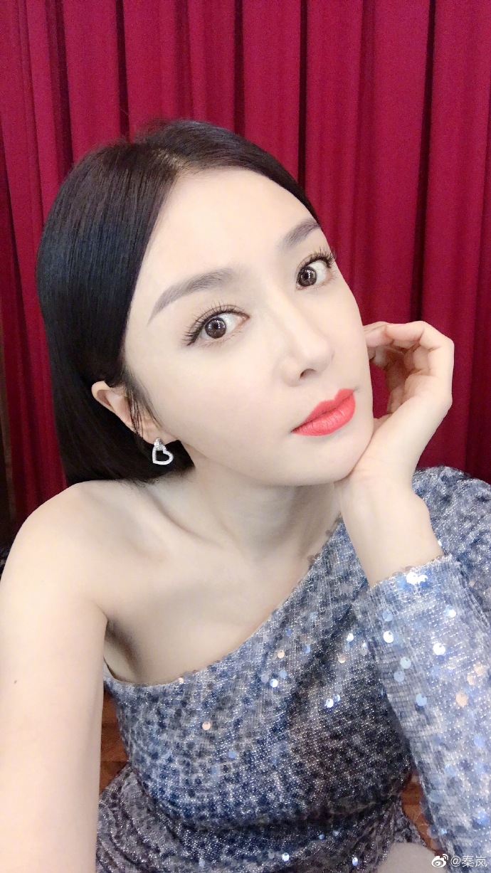 Phì cười với 1001 cách chống nắng của dàn mỹ nhân hàng đầu Hoa ngữ