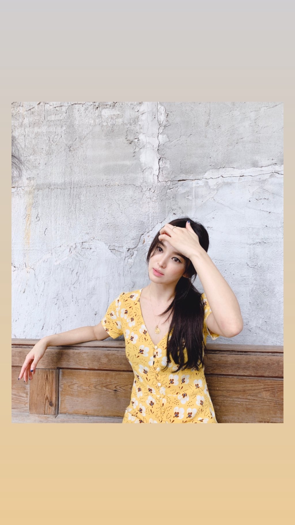 Song Hye Kyo bất ngờ gây sốt với ảnh mới xinh như búp bê