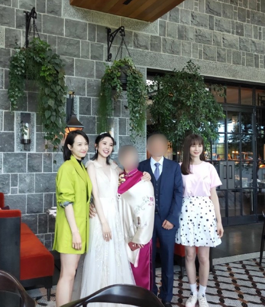 Trương Nhược Quân - Đường Nghệ Hân và loạt ảnh cưới hiếm hoi