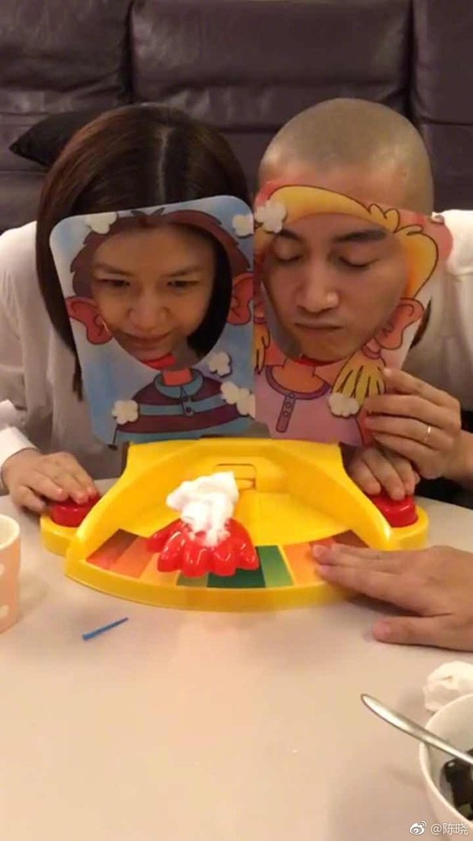 Rộ tin Trần Hiểu - Trần Nghiên Hy bất hòa, ôm con về nhà nội