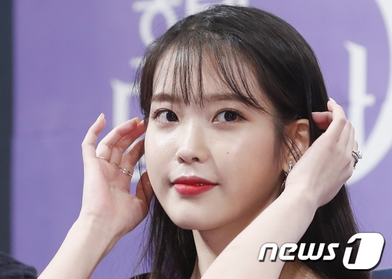 IU - Yeo Jin Goo xứng đôi tại họp báo drama mới “Hotel Del Luna”