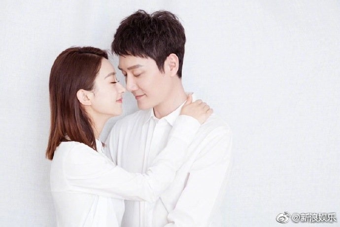 Vợ chồng Triệu Lệ Dĩnh - Phùng Thiệu Phong gây bão vì ngọt ngào
