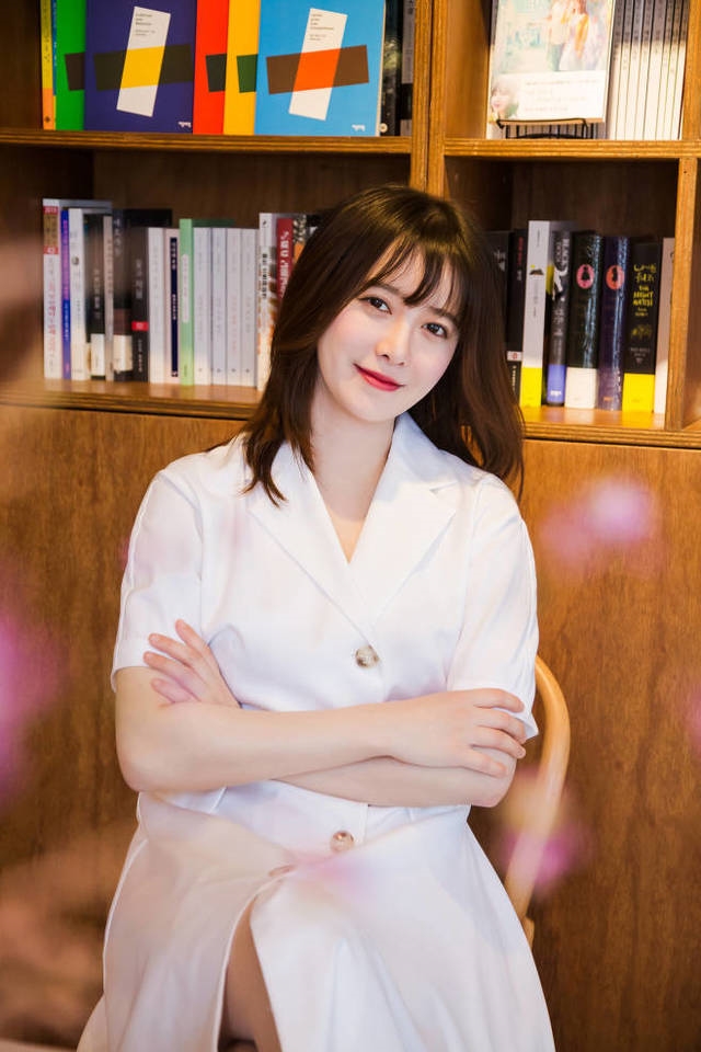 Goo Hye Sun trả lời phỏng vấn ngọt ngào khi nhắc tới Ahn Jae Hyun