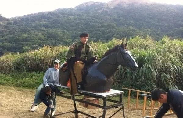 Ngã ngửa với 1001 sự thật đằng sau cảnh cưỡi ngựa trên phim Hoa ngữ