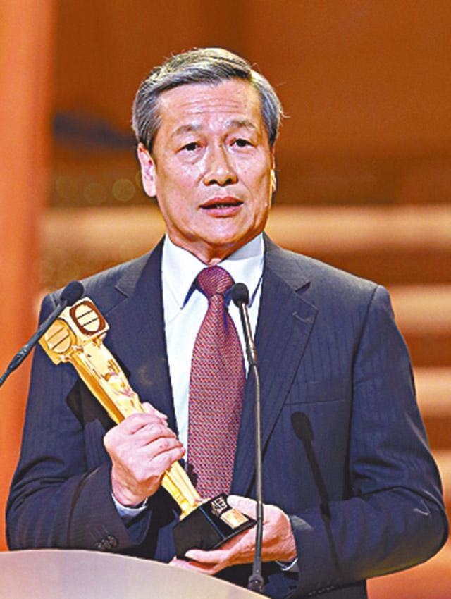 Diễn viên 'lá xanh' Lưu Giang giải nghệ vì áp lực công việc của TVB