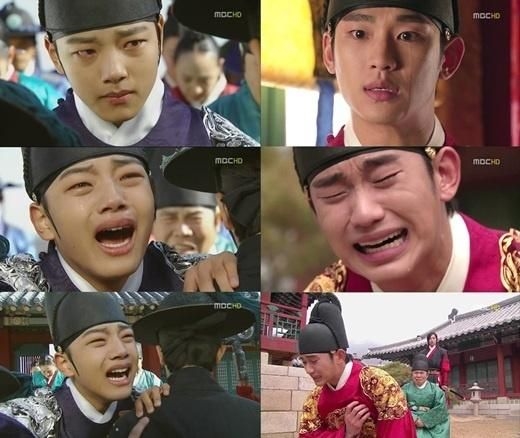 Kim Soo Hyun tới phim trường ủng hộ bạn thân IU và Yeo Jin Goo