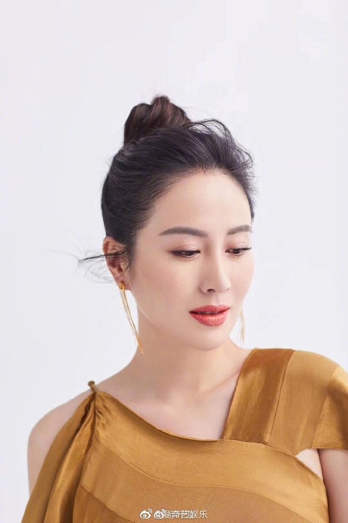 Diệp Tuyền bất ngờ tuyên bố đã chia tay bạn trai sau 4 năm hẹn hò