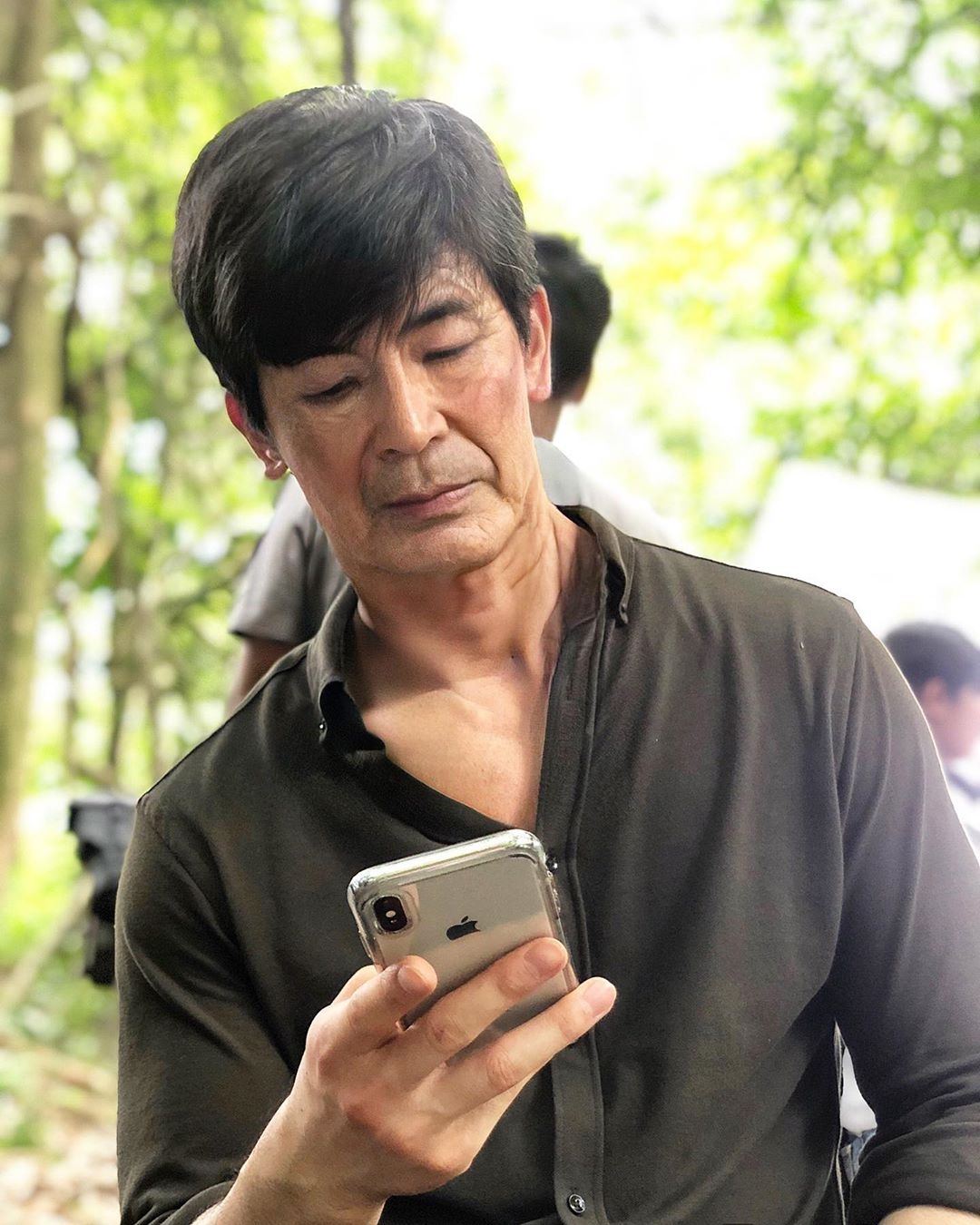 Thú vị loạt ảnh mỹ nam Thái chơi app làm già mặt