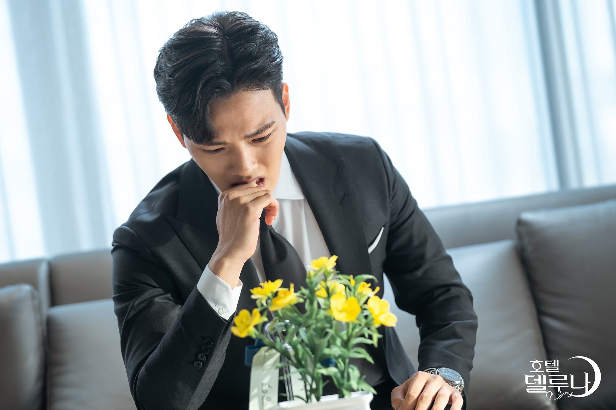 Yeo Jin Goo gây ấn tượng với diễn xuất đáng yêu trong 'Hotel Del Luna'