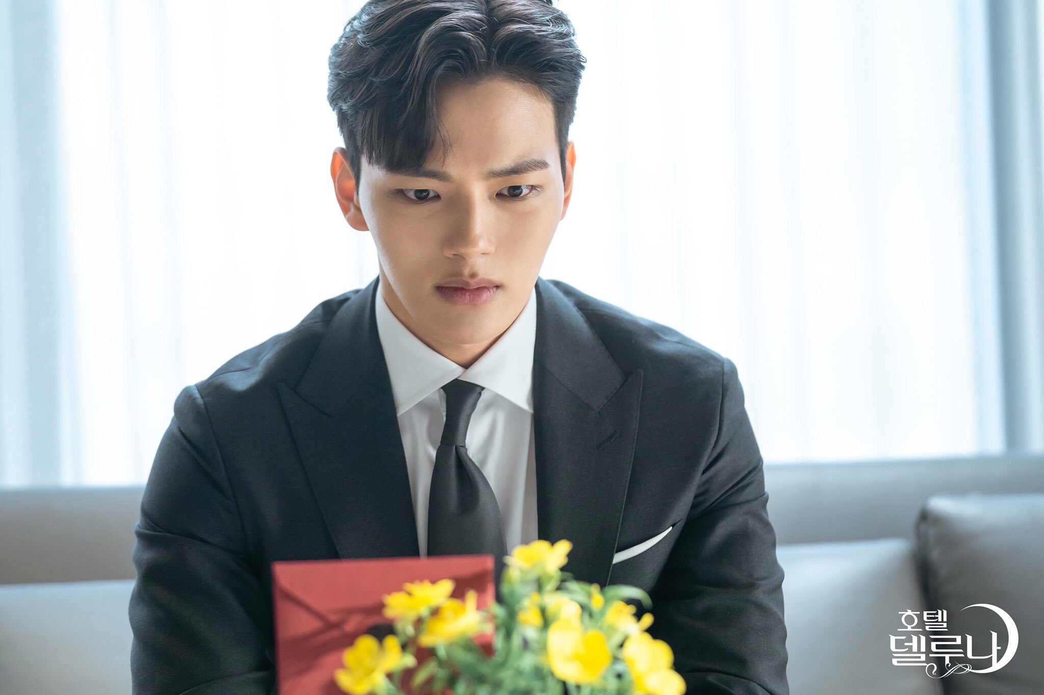 Yeo Jin Goo gây ấn tượng với diễn xuất đáng yêu trong 'Hotel Del Luna'