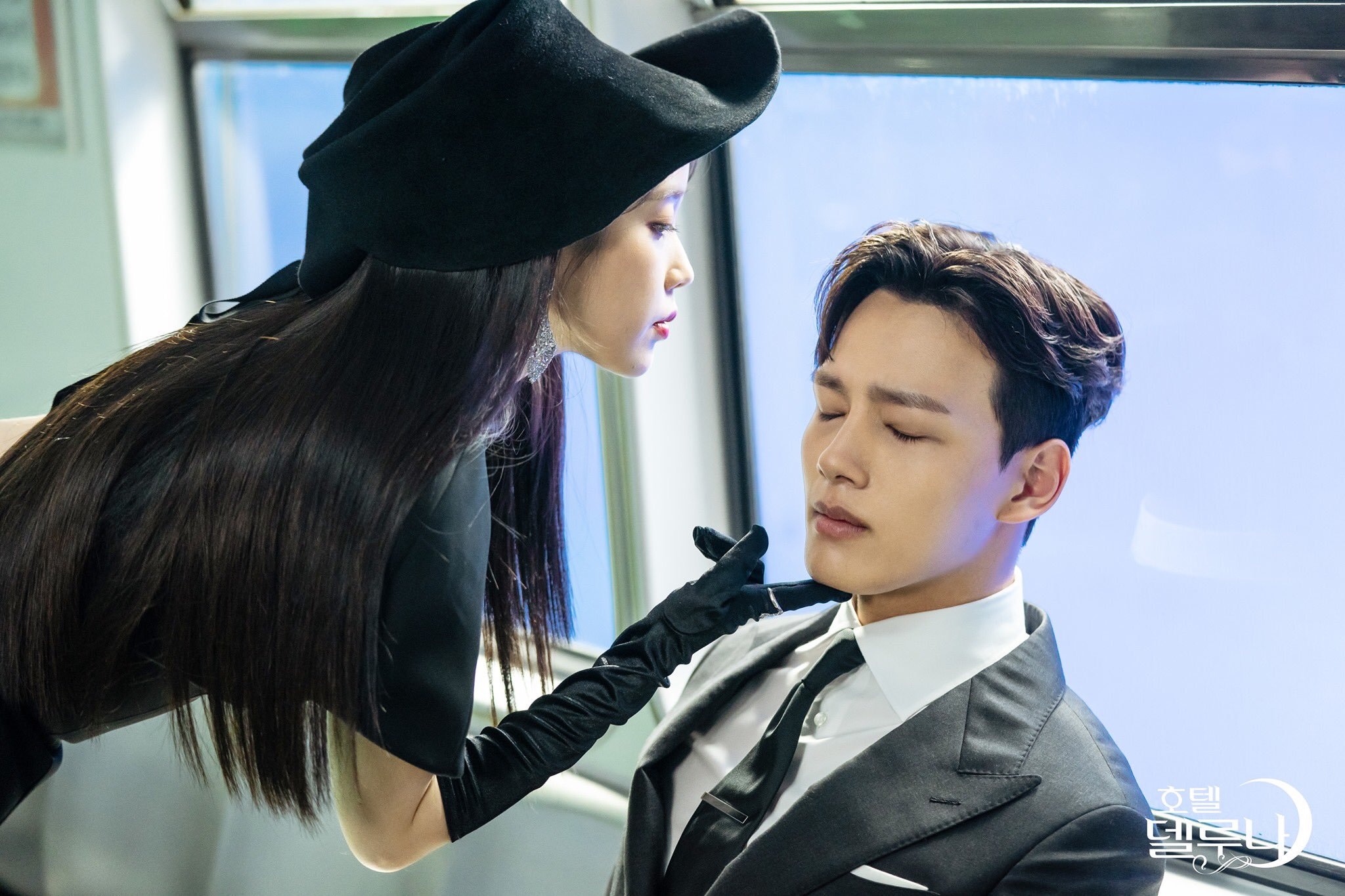 Yeo Jin Goo gây ấn tượng với diễn xuất đáng yêu trong 'Hotel Del Luna'