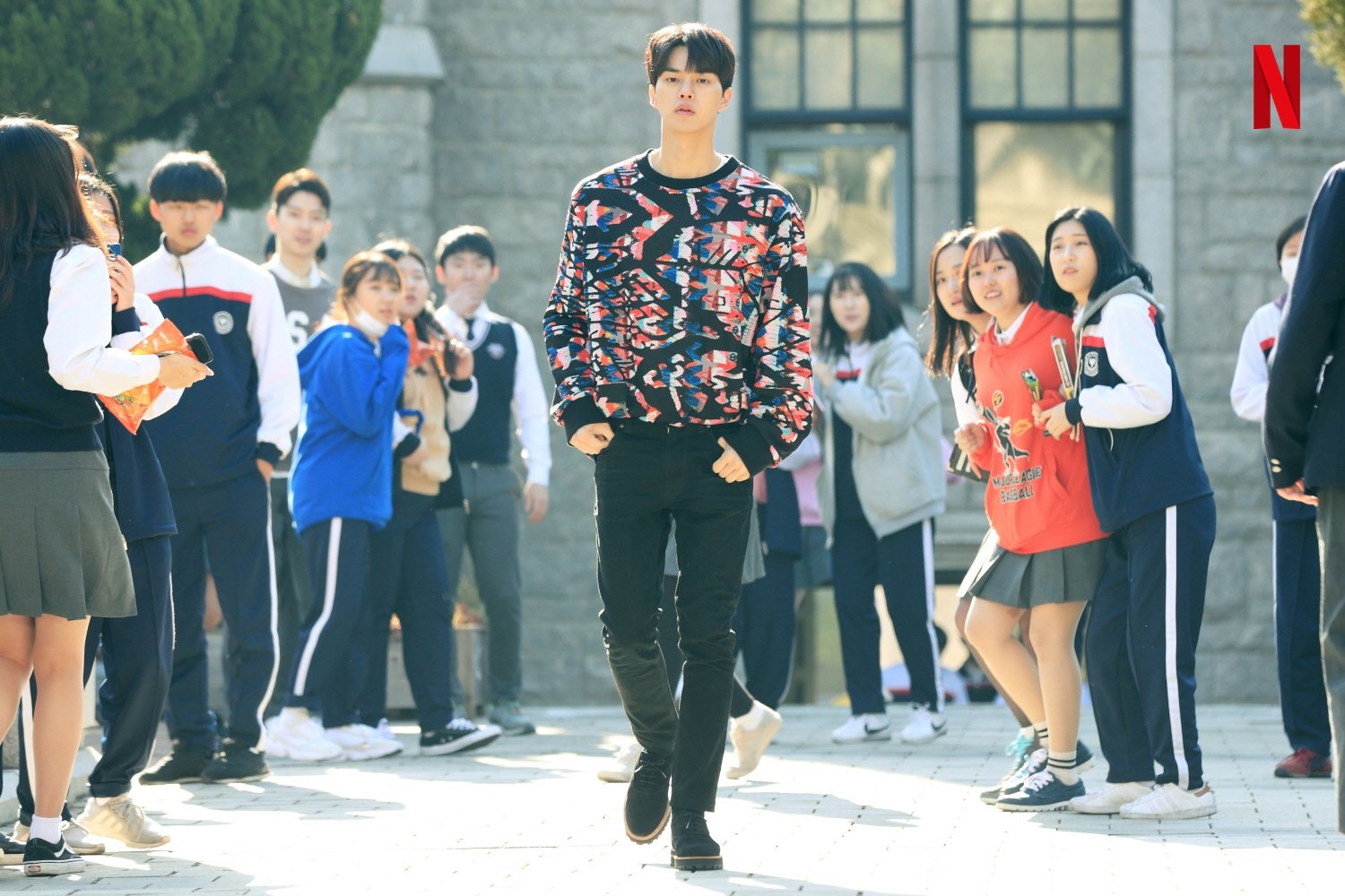 Kim So Hyun tung hình ảnh và teaser ra mắt phim mới Love Alarm