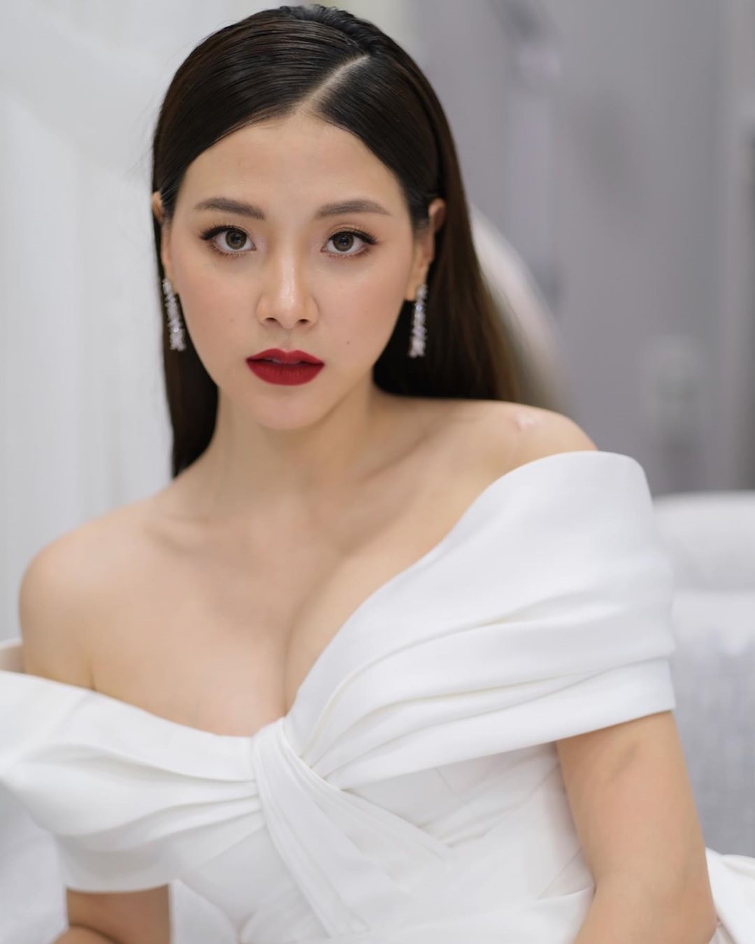 Baifern Pimchanok viết lời cảm ơn fan bằng tiếng Việt gây ấn tượng