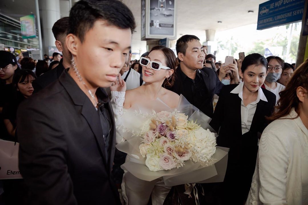 Baifern Pimchanok viết lời cảm ơn fan bằng tiếng Việt gây ấn tượng