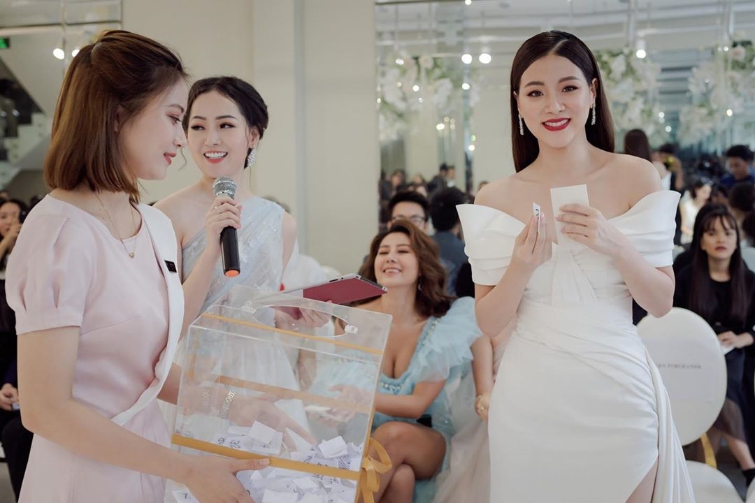 Baifern Pimchanok viết lời cảm ơn fan bằng tiếng Việt gây ấn tượng
