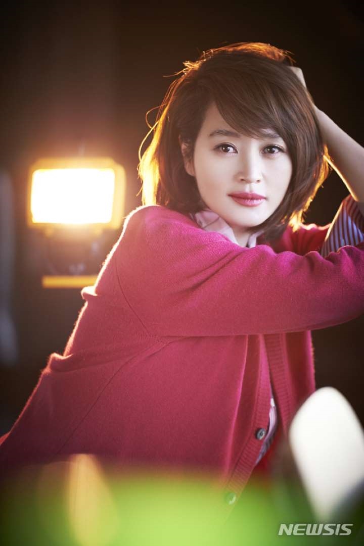 Kim Hye Soo quay lại đóng drama mới hợp tác Joo Ji Hoon?