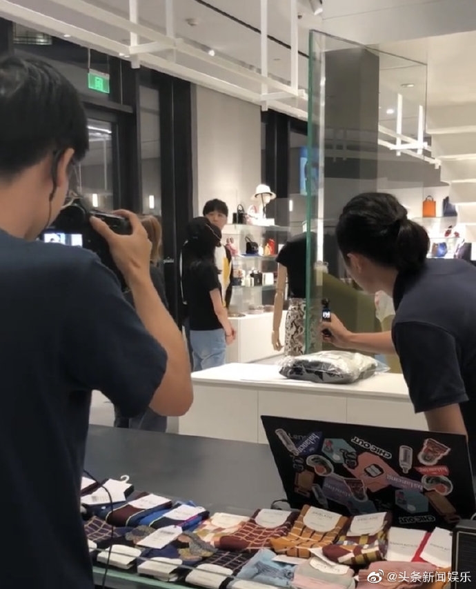 Trịnh Sảng và bạn trai cùng tham gia show truyền hìn cho tình nhân?