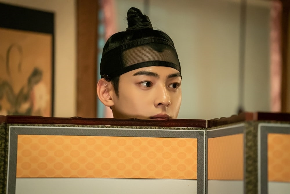 Shin Se Kyung - Cha Eun Woo khoe phản ứng đáng yêu trong hậu trường