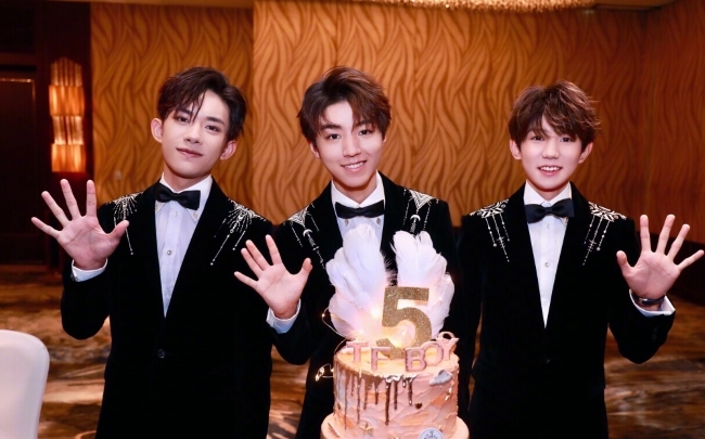 TFBoys tái hợp ngày nhóm tròn 6 tuổi