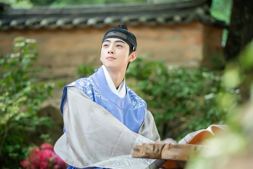 Shin Se Kyung - Cha Eun Woo khoe phản ứng đáng yêu trong hậu trường