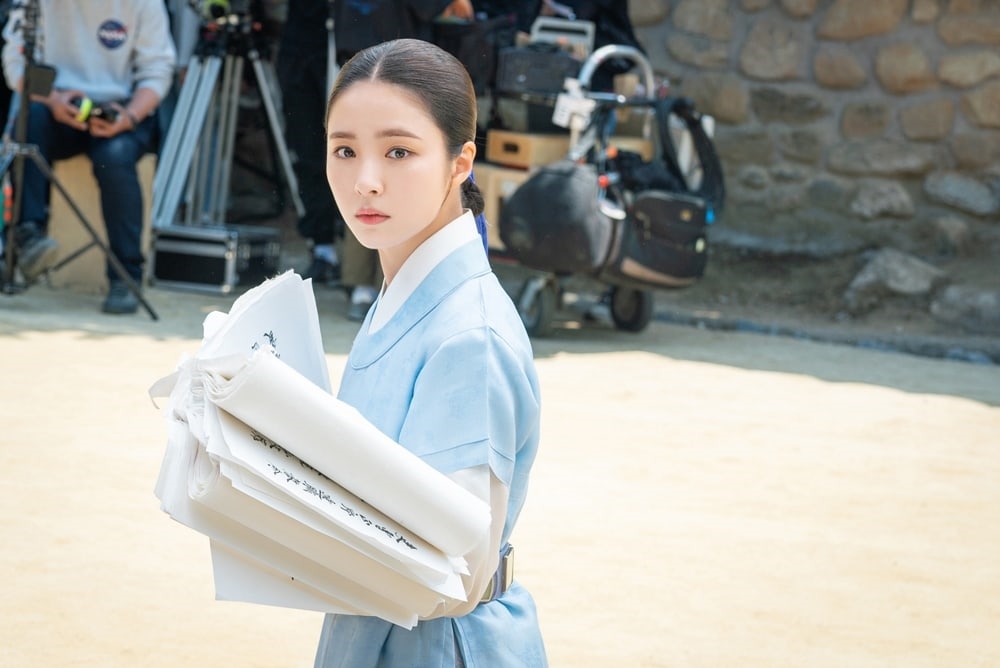 Shin Se Kyung - Cha Eun Woo khoe phản ứng đáng yêu trong hậu trường