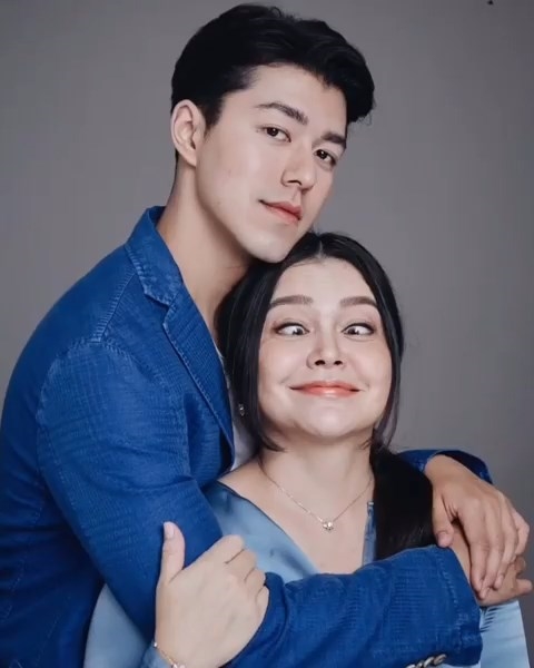 Sao Thái thi nhau khoe hình cùng mẹ nhân 'Ngày của Mẹ'