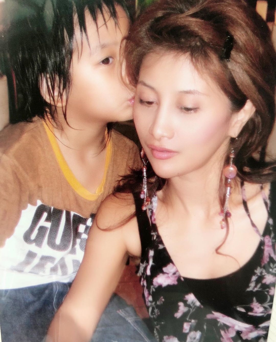 Sao Thái thi nhau khoe hình cùng mẹ nhân 'Ngày của Mẹ'