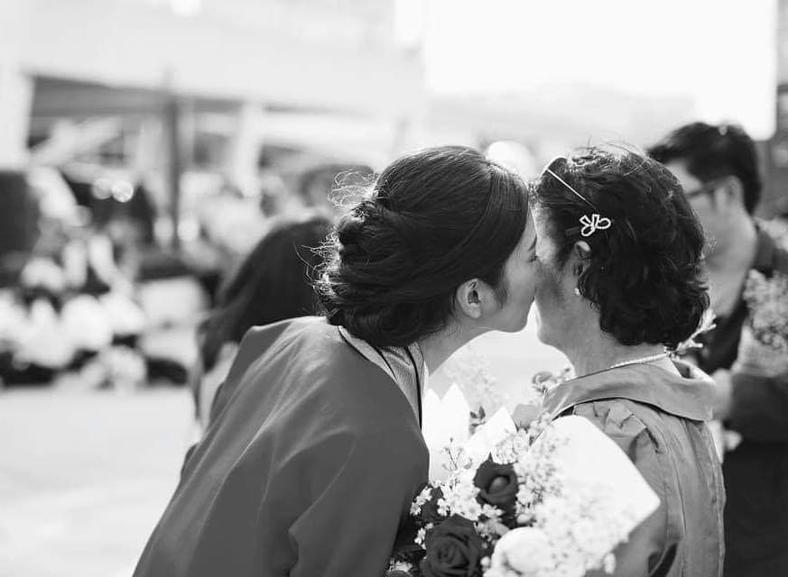 Sao Thái thi nhau khoe hình cùng mẹ nhân 'Ngày của Mẹ'