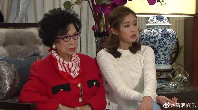 Diễn viên lá xanh Lương Thuấn Yến của TVB qua đời vì bệnh ung thư