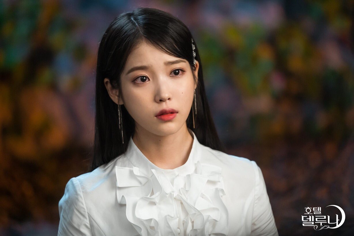 'Hotel Del Luna' tập 12 lại tăng rating với nụ hôn của nam nữ chính