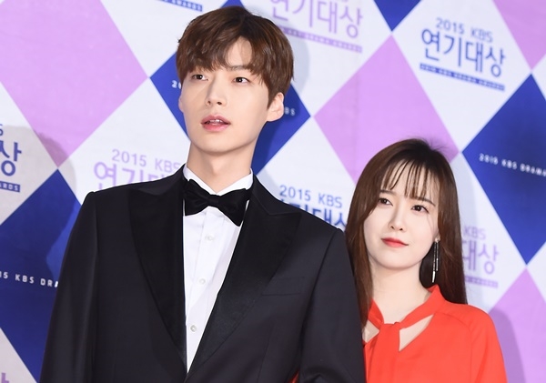 Công ty quản lý Ahn Jae Hyun - Goo Hye Sun phủ nhận tin đồn thất thiệt