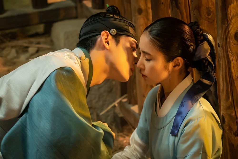 Cha Eun Woo - Shin Se Kyung sẽ có nụ hôn đầu trong nhà ngục?