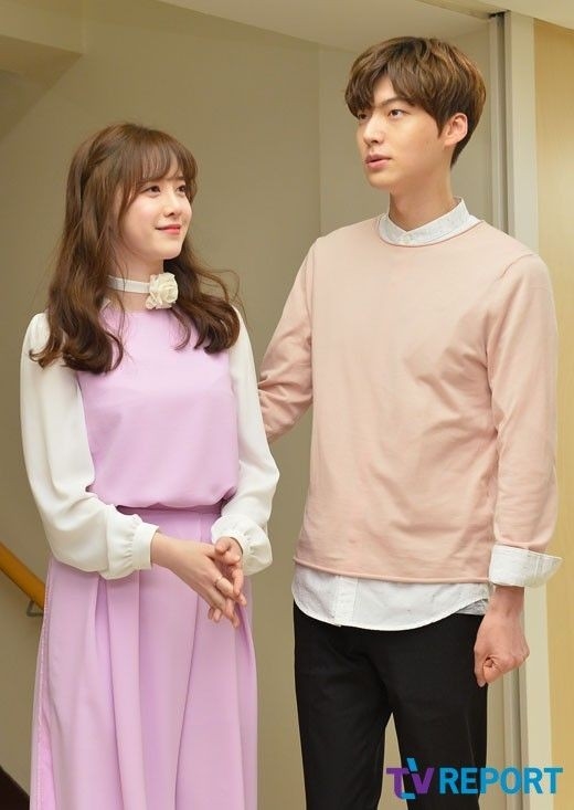 Ahn Jae Hyun - Goo Hye Sun thi nhau tố cáo đối phương trên mạng xã hội