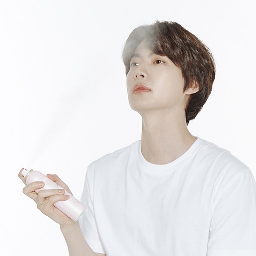Ahn Jae Hyun bị thương hiệu mỹ phẩm hủy hợp đồng vì lùm xùm ly hôn