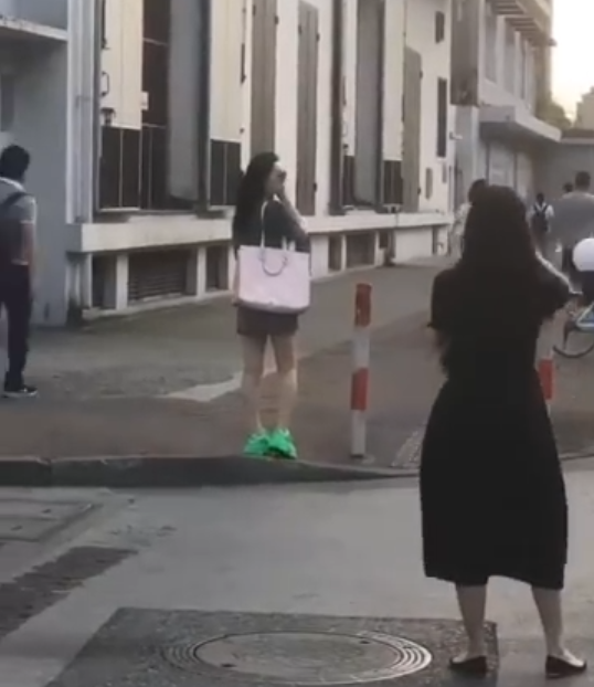 Phạm Băng Băng tẽn tò vì bị netizen bóc phốt bộ ảnh street style