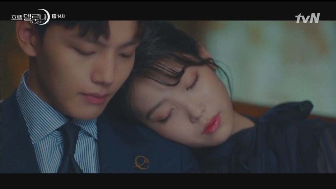 'Hotel Del Luna' khiến fan giằng xé vì sự hoàn hảo của hai nam chính