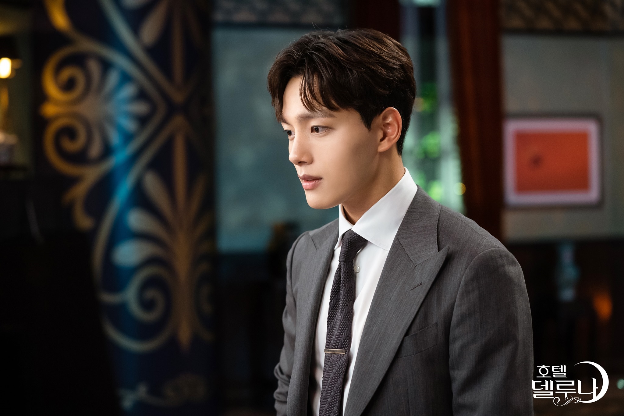 IU - Yeo Jin Goo đã tạo ra những siêu phẩm nào trước 'Hotel Del Luna'?