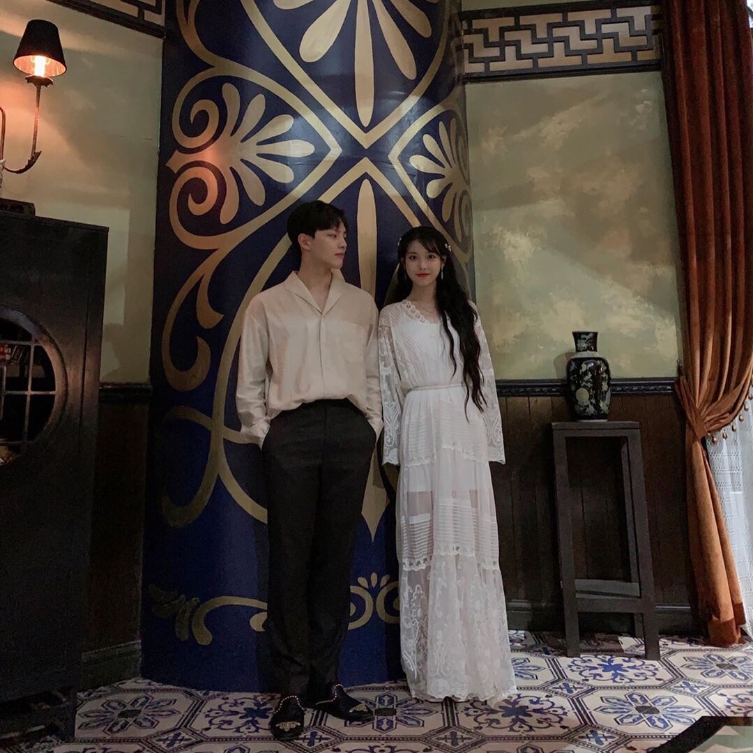 IU nỗ lực hết mình cả trong phim lẫn hậu trường cho 'Hotel Del Luna'