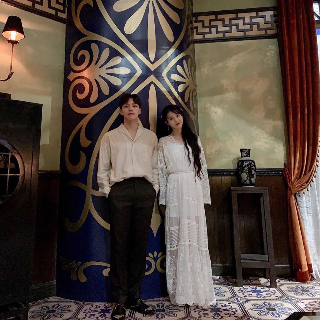 IU nỗ lực hết mình cả trong phim lẫn hậu trường cho 'Hotel Del Luna'
