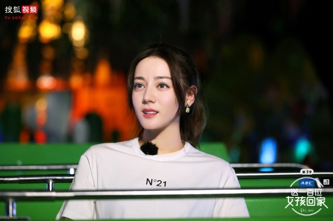 Địch Lệ Nhiệt Ba thừa nhận không có phim để đóng sau giải Thị Hậu