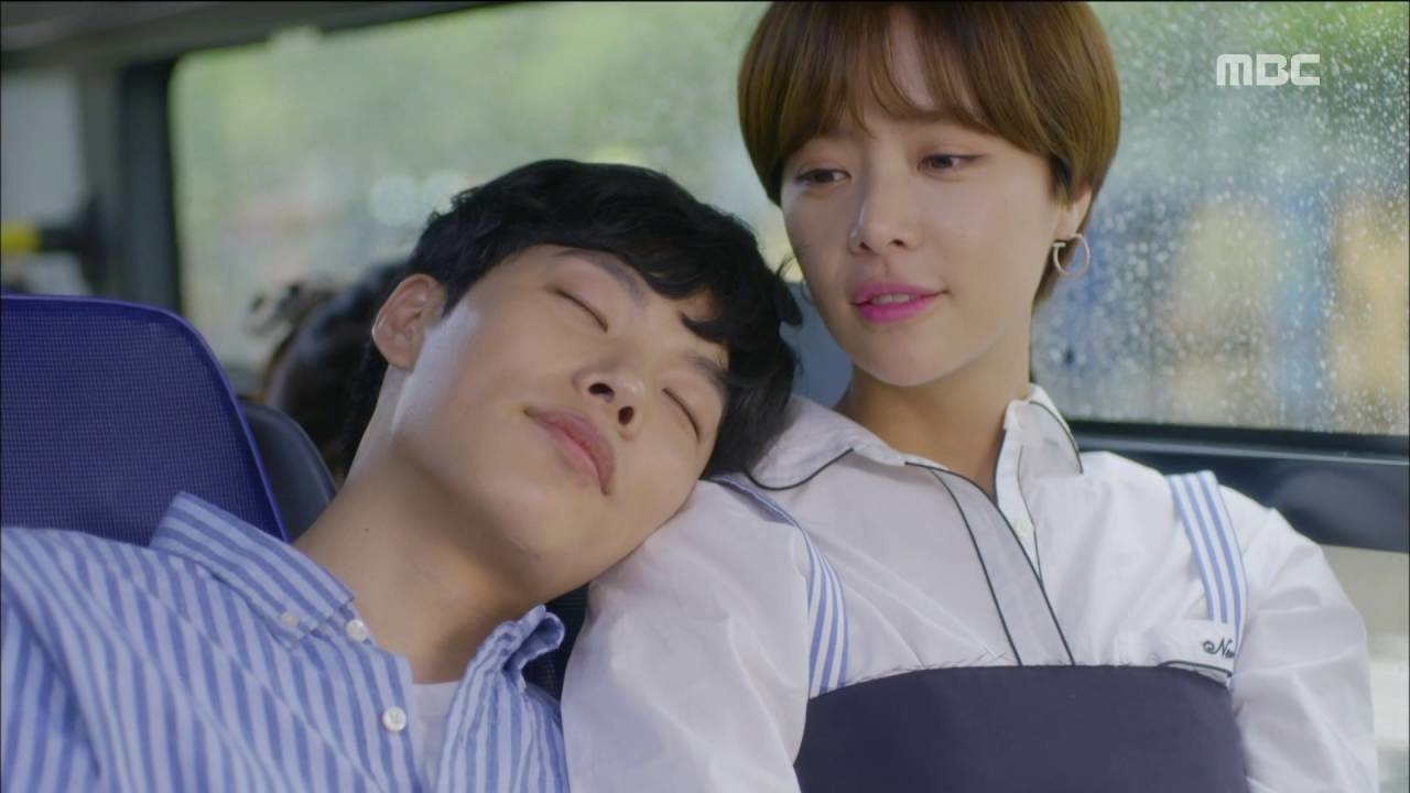 'The Heirs' và loạt phim Hàn hoang đường, làm lố vẫn hot rần rần