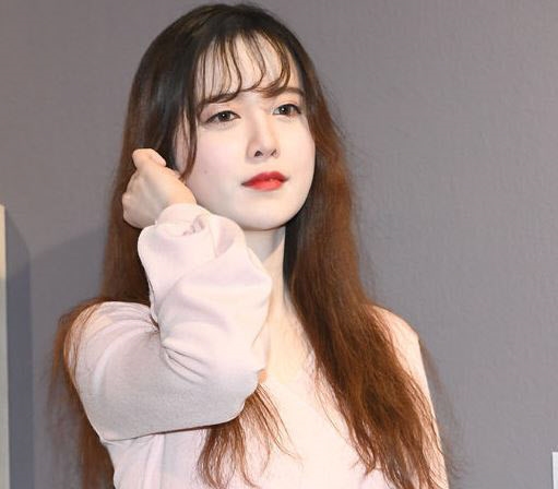 Goo Hye Sun tạm rút lui khỏi showbiz trở lại học đại học