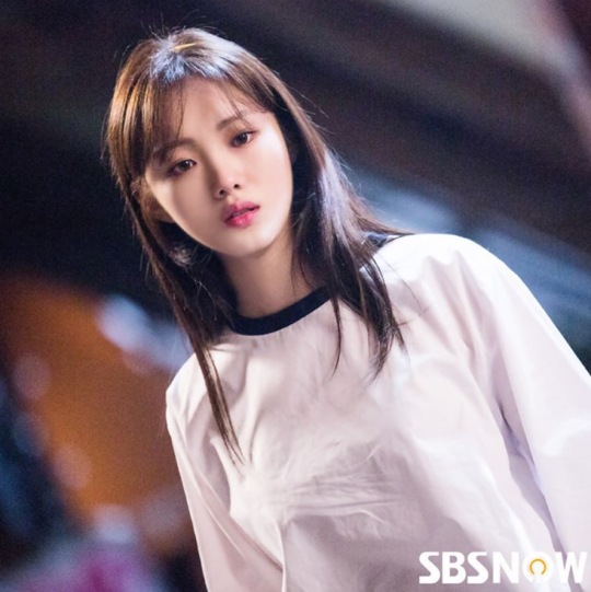 Lee Sung Kyung trở thành nữ chính 'Romantic Doctor Kim' phần 2?