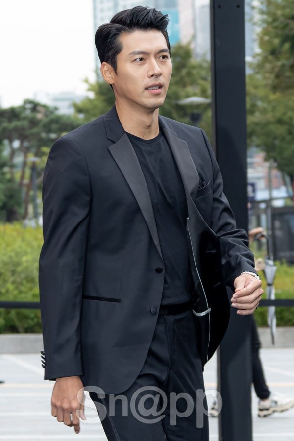 Hyun Bin bị Knet chê già, chê xấu khi tham dự sự kiện mới