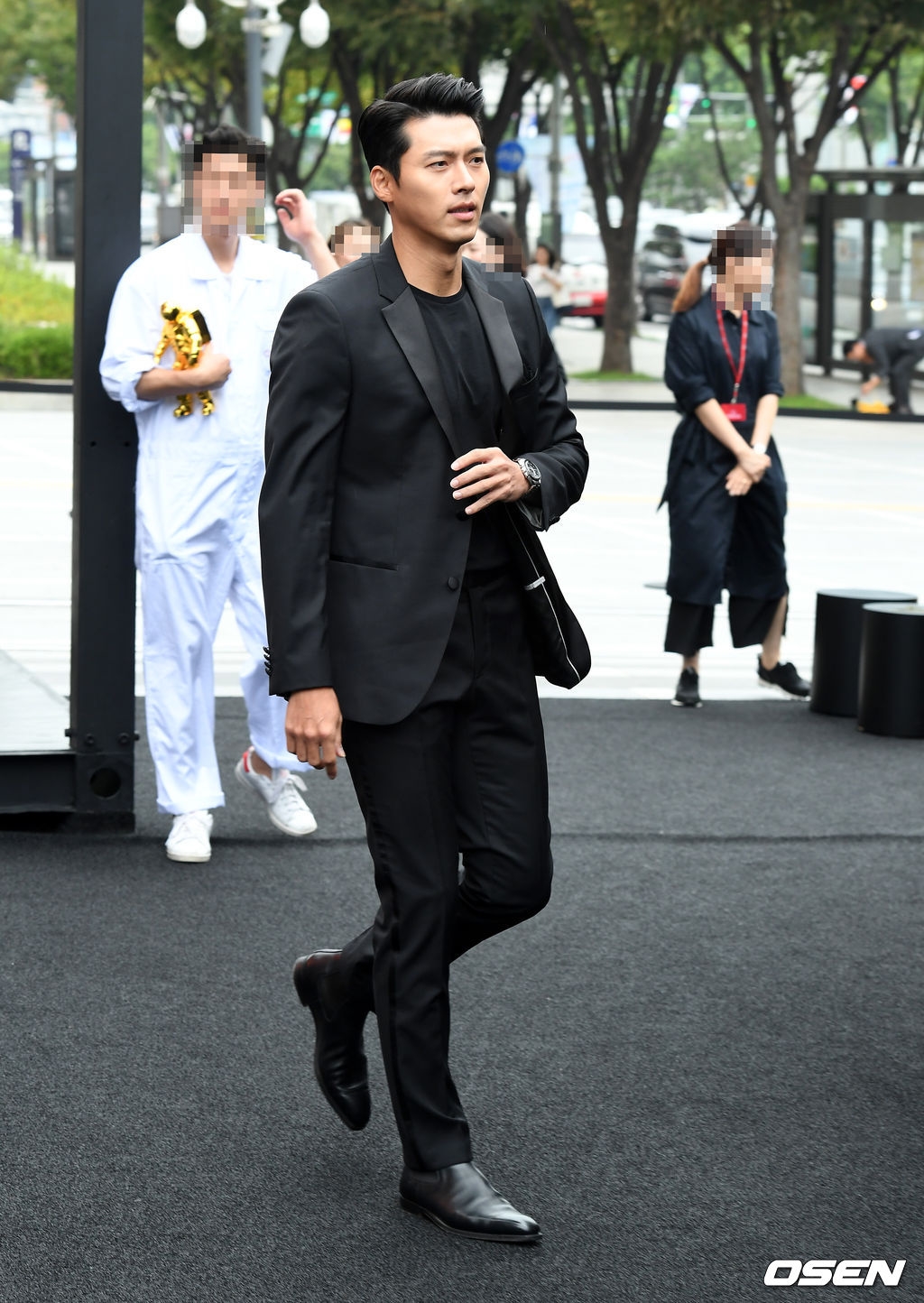 Hyun Bin bị Knet chê già, chê xấu khi tham dự sự kiện mới