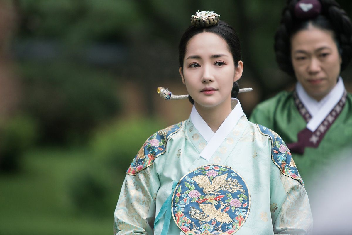 Điểm danh 10 nữ thần Hanbok đẹp nhất Hàn Quốc
