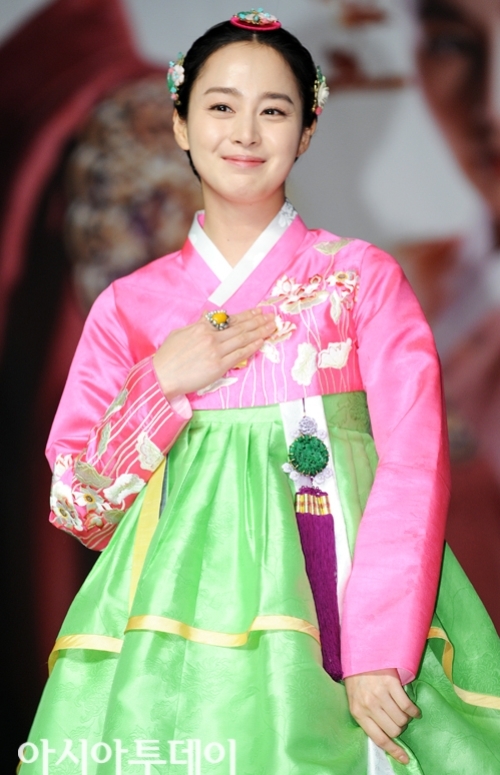 Điểm danh 10 nữ thần Hanbok đẹp nhất Hàn Quốc