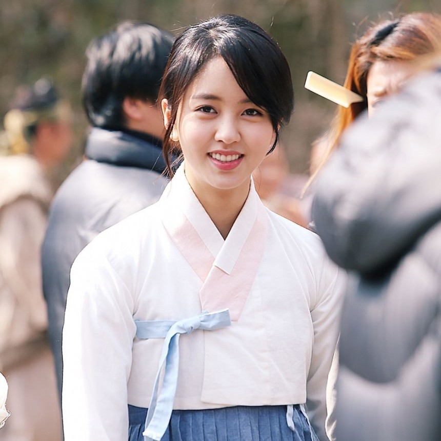 Điểm danh 10 nữ thần Hanbok đẹp nhất Hàn Quốc